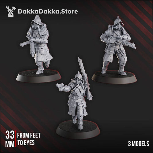 Three Conquistador Heavy Support miniatures from DakkaDakka, 33mm tall, in high-quality grey resin for wargames.