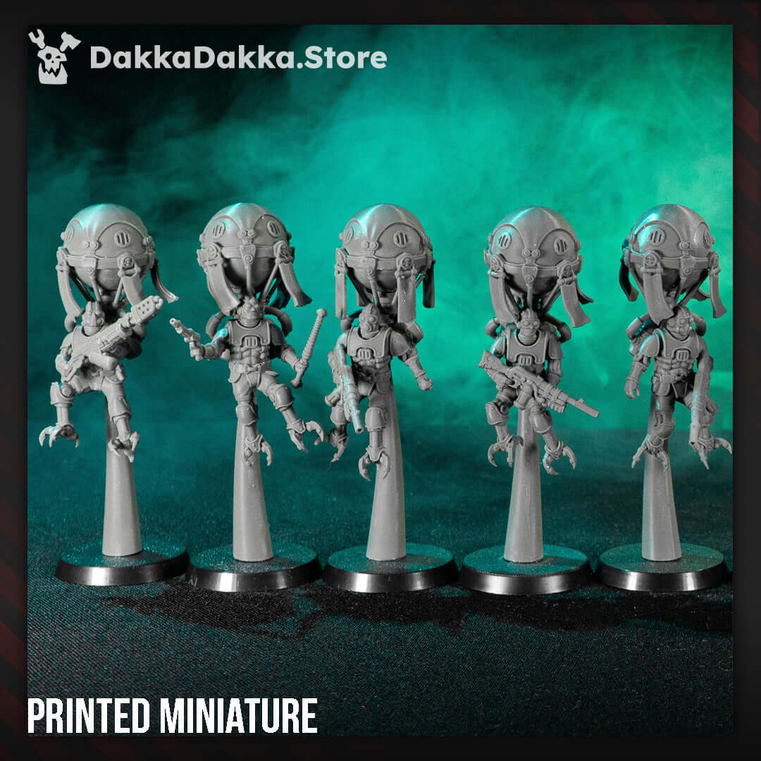 Sci-Fi Machine Cult Miniaturess – resin sci-fi models of techno-priests and cybernetic soldiers