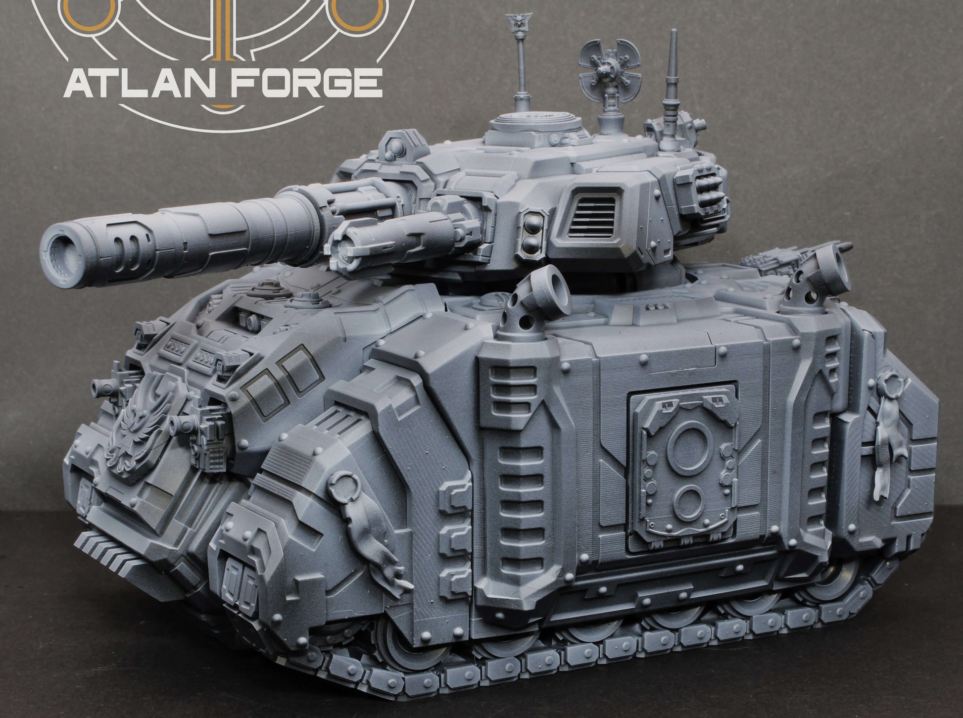 Sci-Fi Heavy Tank – Deinotherium Heavy Tank model with detailed armored design and turret.